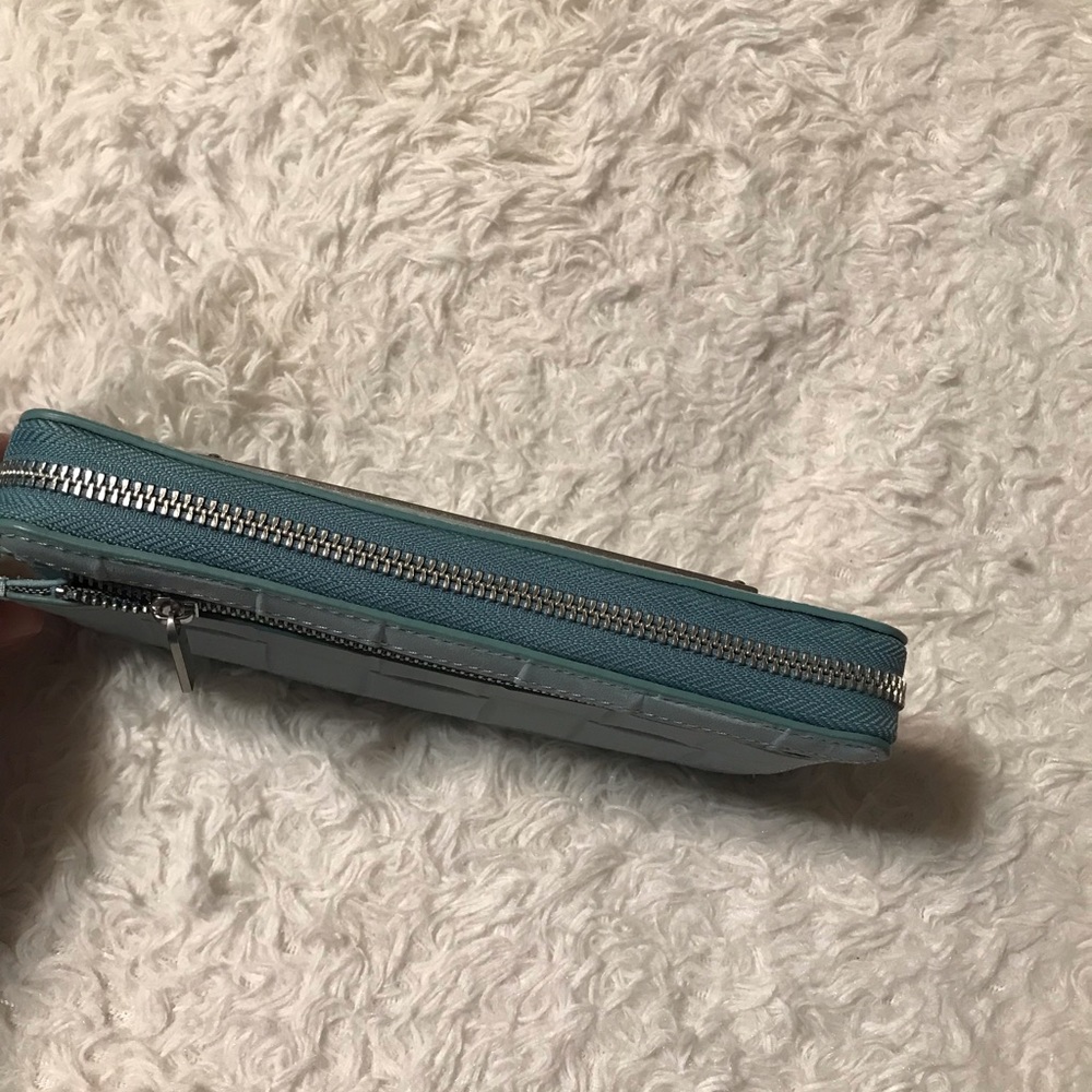 Fossil Light Blue Wallet - Picture 5 of 8
